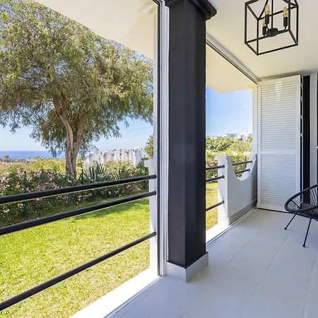 Modern Townhouse With Sea View In Holiday home Marbella